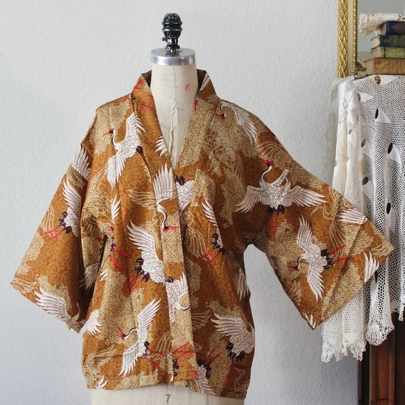 Design Trend Style Other - Japanese Haori / Kimono Robe - Gold yellow Crane Patern - Unisex OS